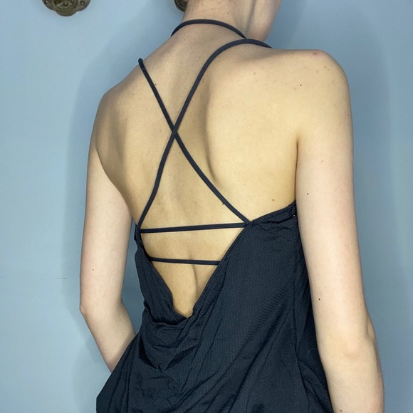 LuluLemon Flow and Go tank - Picture 1 of 4